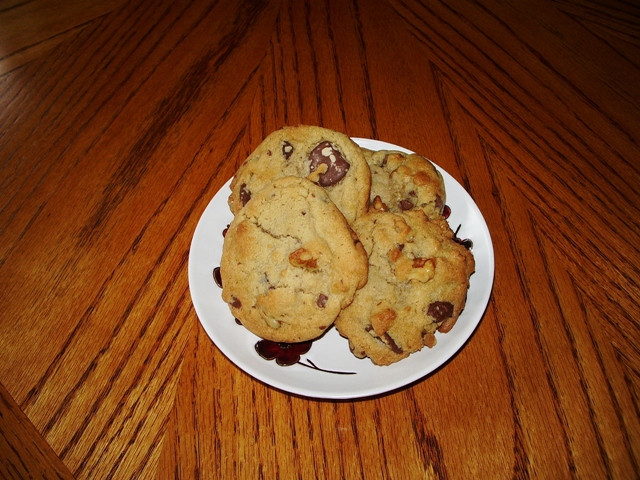 Garbage Can Chocolate Chip Cookies baked by Sue Pottorff